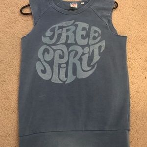 Sleeveless sweatshirt